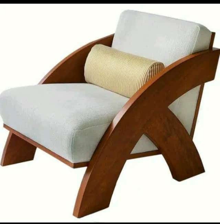 Stunning Living room chair on a cheap price